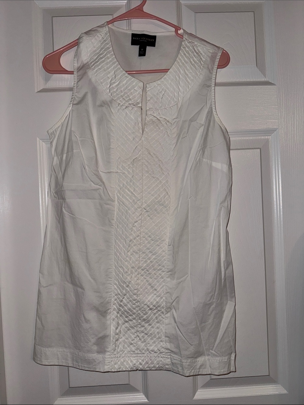 Dana Buchman White Sleeveless Pleated Front Camisole